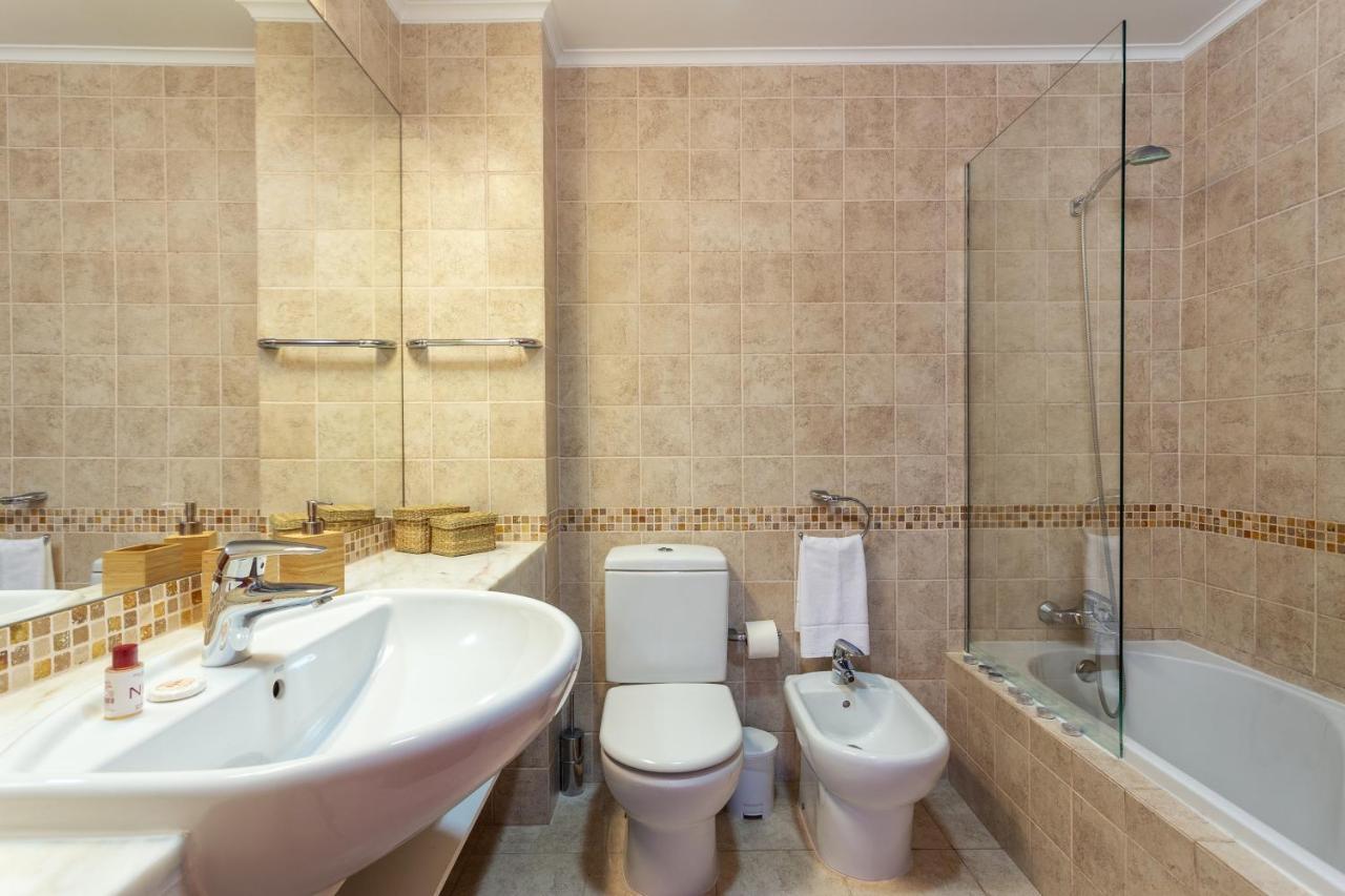 Host Wise - Bright Cozy Flats W Terrace & Pool Διαμέρισμα Quarteira Εξωτερικό φωτογραφία