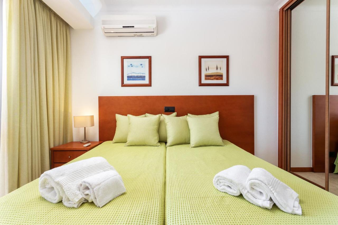Host Wise - Bright Cozy Flats W Terrace & Pool Διαμέρισμα Quarteira Εξωτερικό φωτογραφία