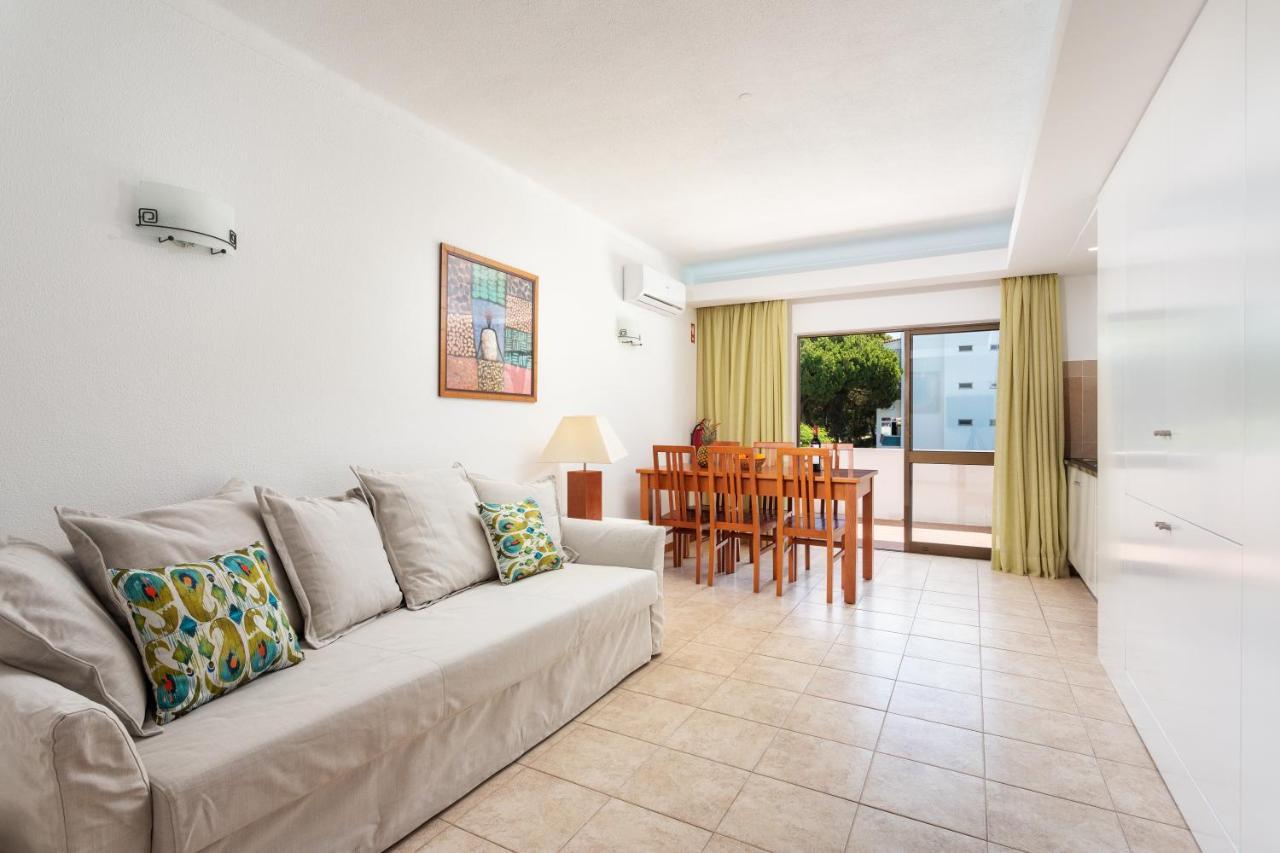 Host Wise - Bright Cozy Flats W Terrace & Pool Διαμέρισμα Quarteira Εξωτερικό φωτογραφία