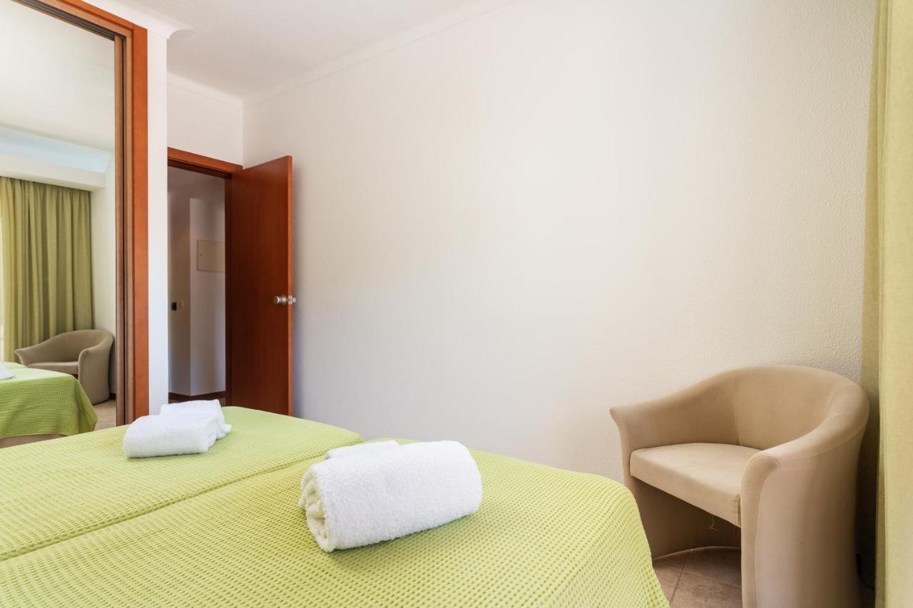 Host Wise - Bright Cozy Flats W Terrace & Pool Διαμέρισμα Quarteira Εξωτερικό φωτογραφία