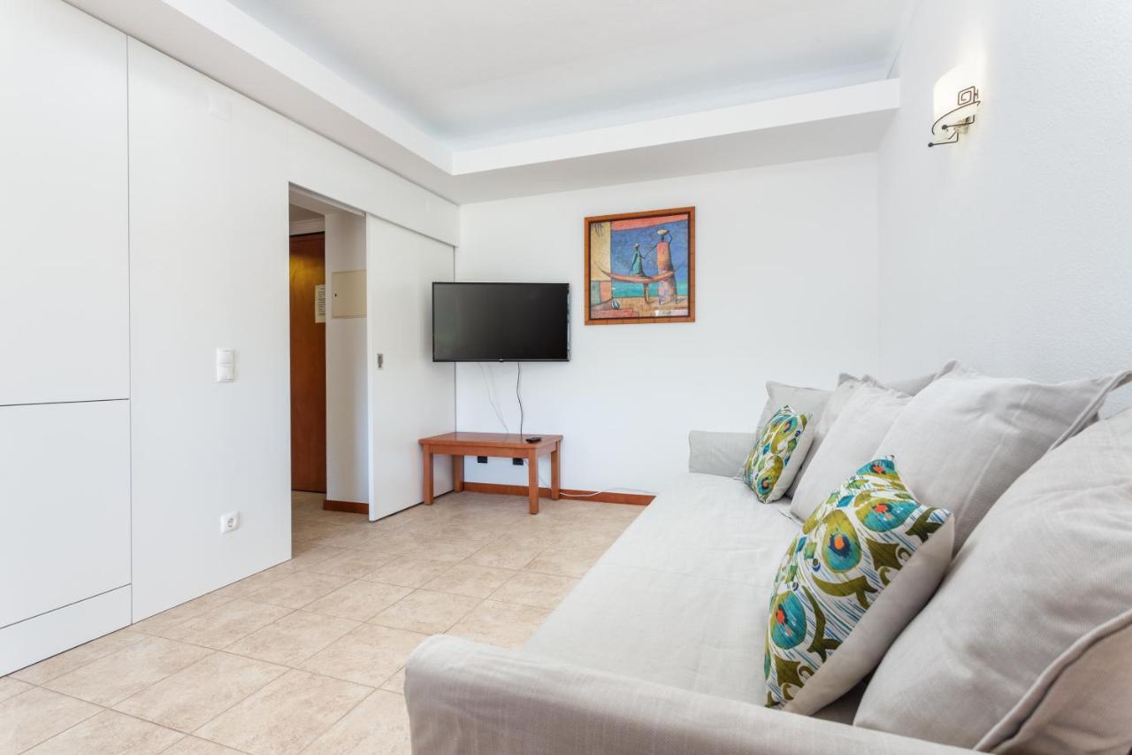 Host Wise - Bright Cozy Flats W Terrace & Pool Διαμέρισμα Quarteira Εξωτερικό φωτογραφία
