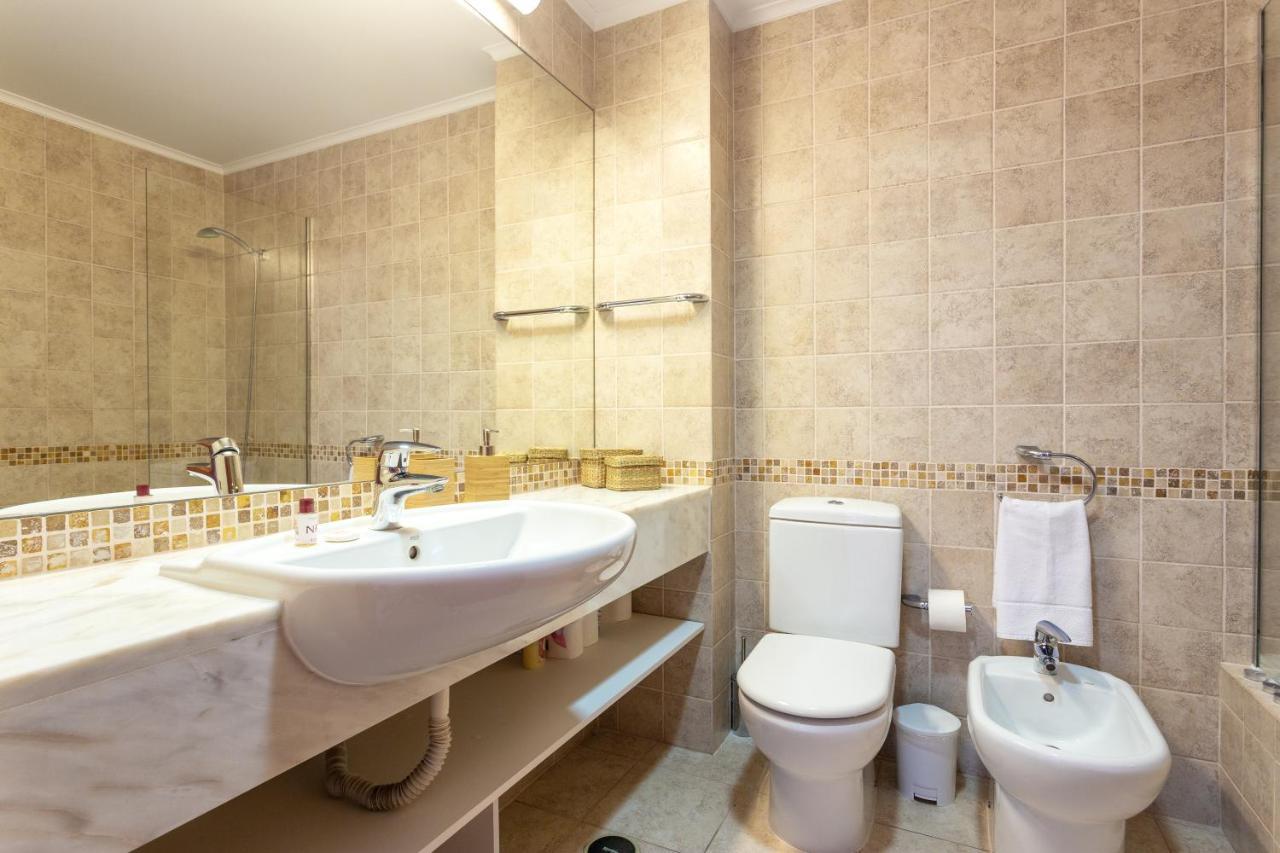 Host Wise - Bright Cozy Flats W Terrace & Pool Διαμέρισμα Quarteira Εξωτερικό φωτογραφία